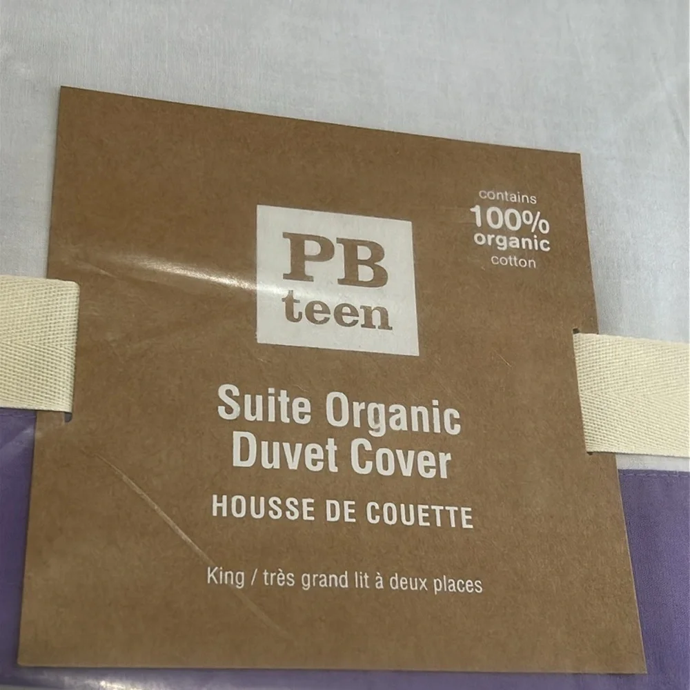 Pottery Barn Teen Suite Organic Cotton Duvet Cover in Purple and White - King